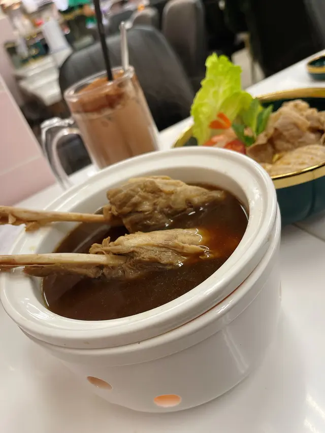 肉骨茶  ·  小骨