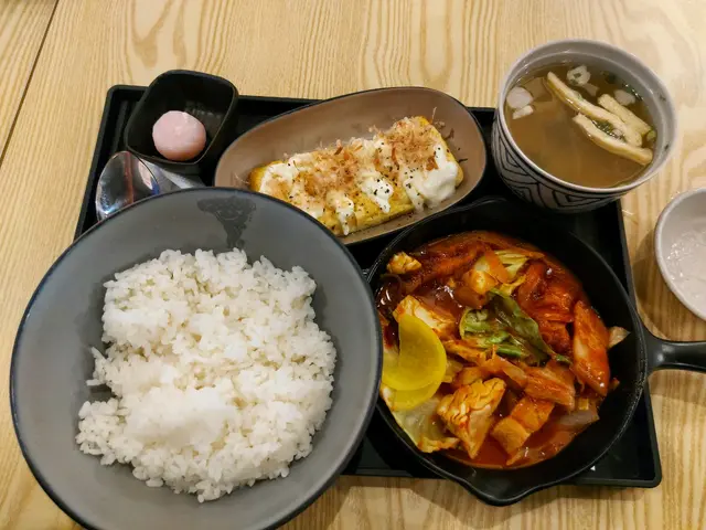 韓式泡菜豬肉丼 + 玉子燒