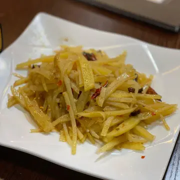 酸辣炒土豆絲