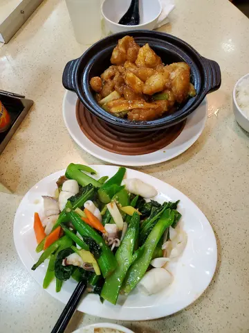 時菜炒鮮魷