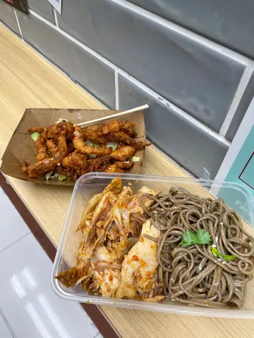 手撕雞蕎麥麵