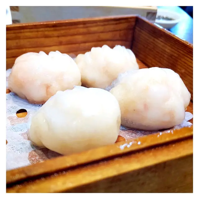 水晶外皮薄得嚟不失煙韌口感，內餡飽滿十分足料，更加入咗原隻蝦仔製造出豐富嘅層次。😄