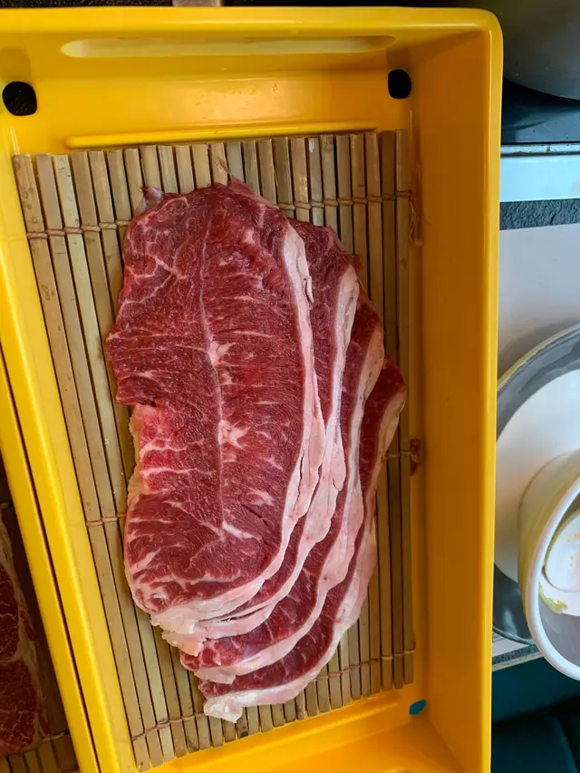 基本上全部肉類都新鮮,好有牛味👍