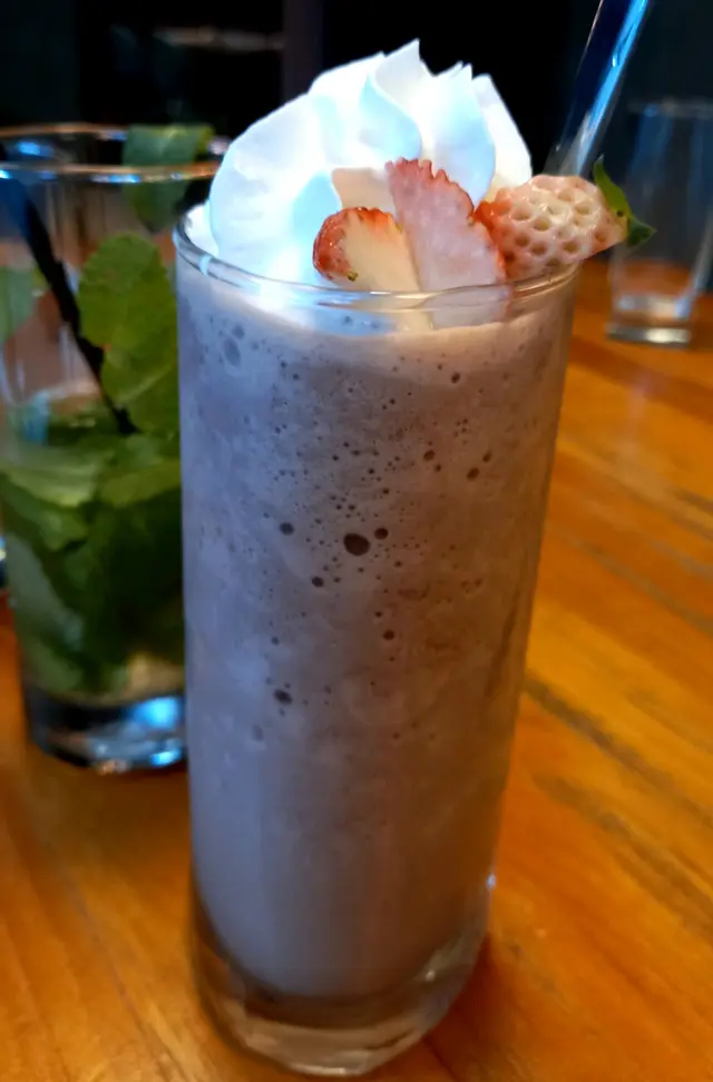 strawberry choclate
(smoothie)