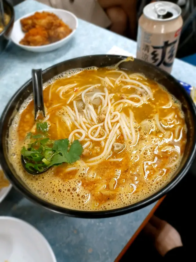 蒙古湯米線, 滷汁豬粉腸