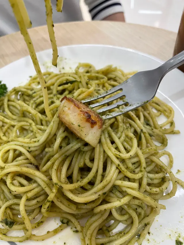 日本帶子香草青醬意粉