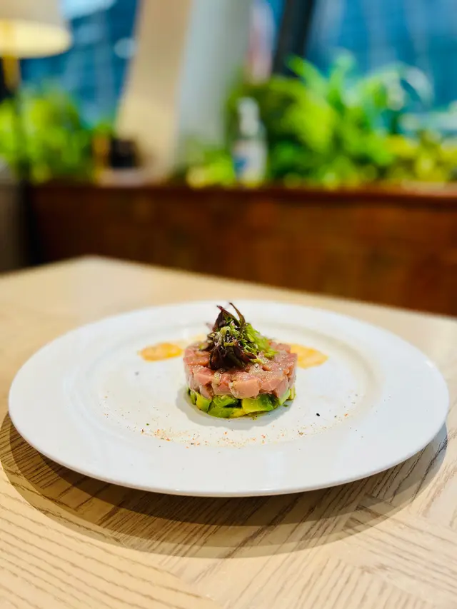 吞拿魚牛油果他他