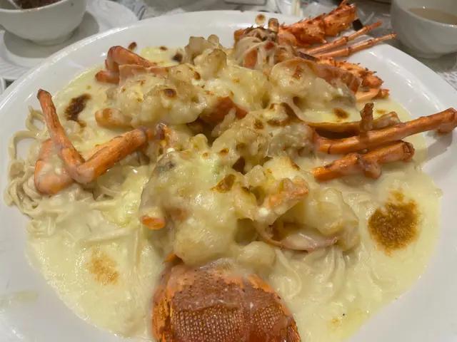 芝士焗澳洲龍蝦伊麵