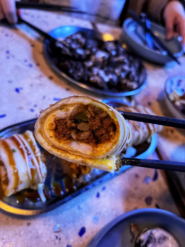 台式肉鬆榨菜蛋餅