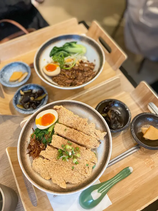 台式鹽酥排骨飯