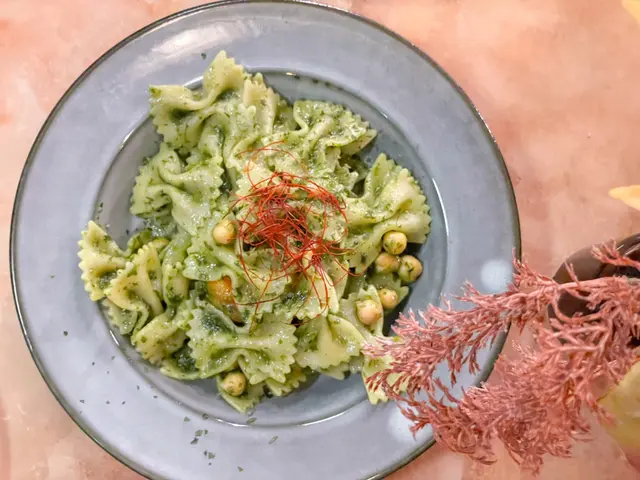 青醬鳳尾蝦蝴蝶粉