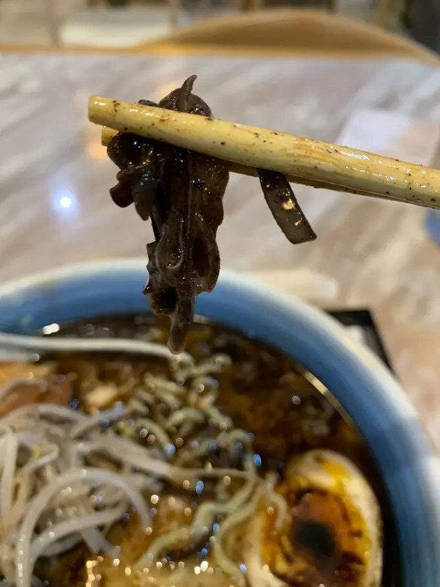 匠魂東坡煮黑蒜油拉麵
