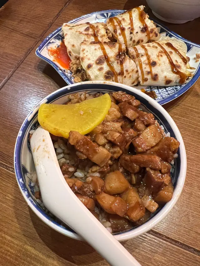 懷舊滷肉飯  小