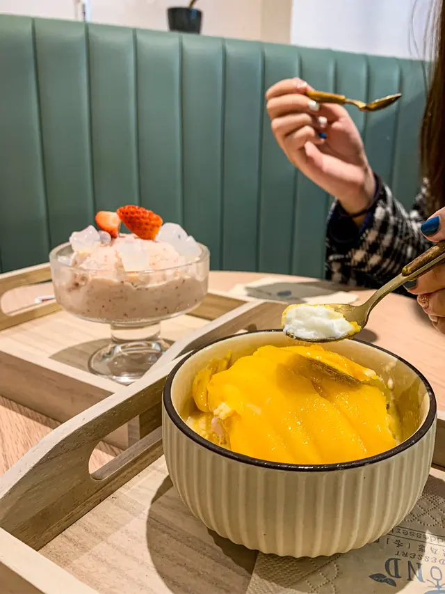 芒果奶昔雙皮奶