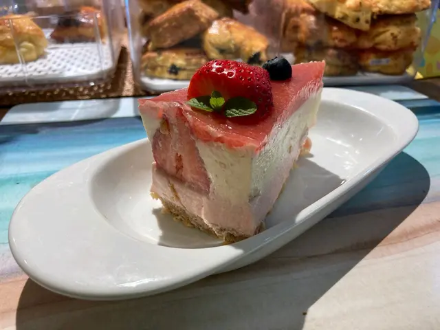 士多啤梨芝士餅