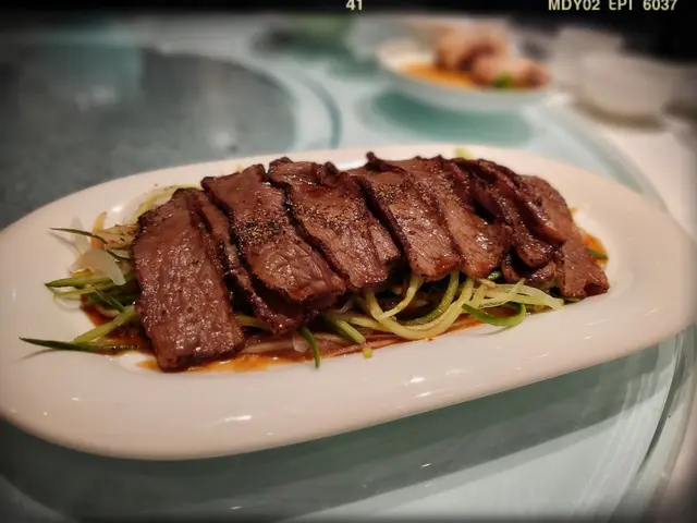 安格斯半熟牛肉沙律（$248）