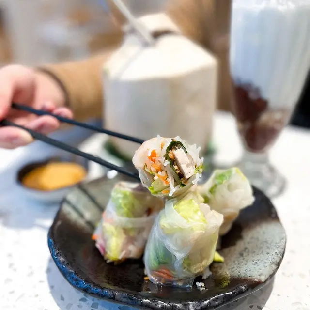鮮蝦扎肉米紙卷
