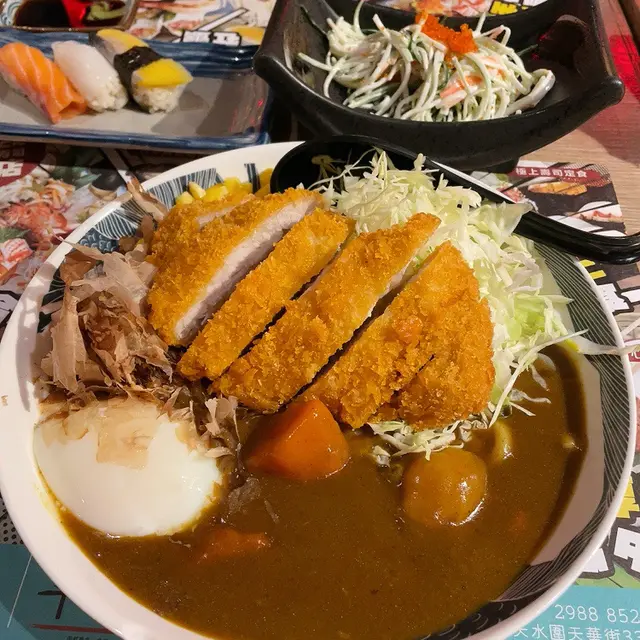 吉列豬扒 咖喱掛烏冬配溫泉蛋