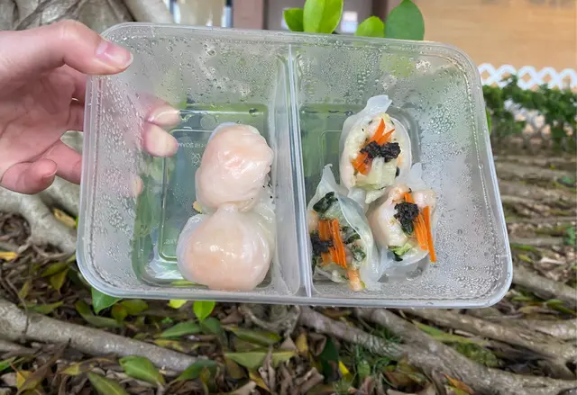 晶瑩鮮蝦餃 & 黑松露菜苗餃