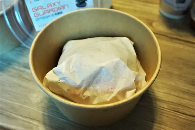 煙三文魚牛油果生酮漢堡