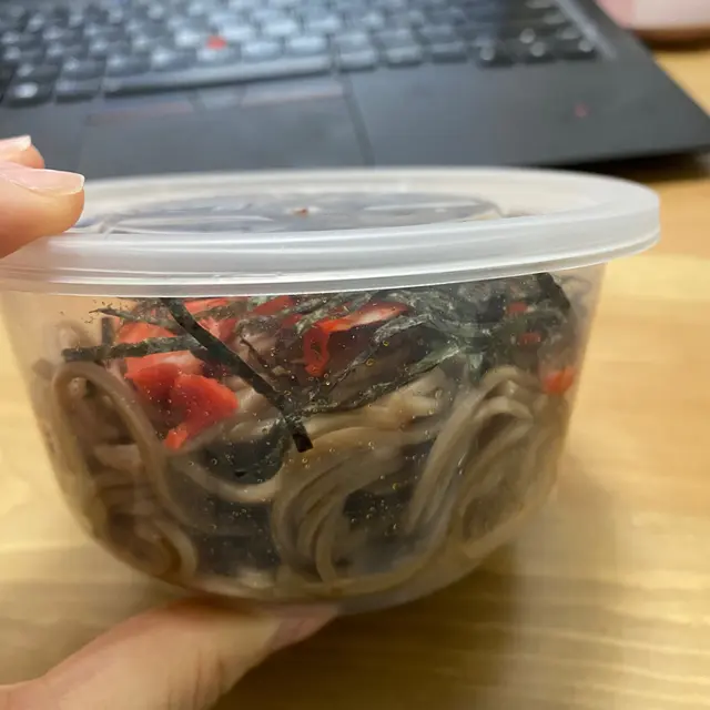 蕎麥麵加蟹柳