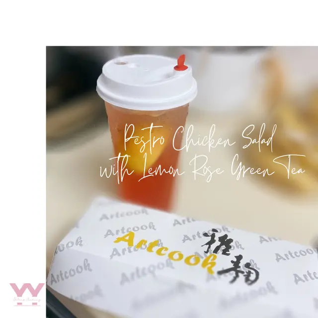 意大利青醬雞絲椰菜熱狗 配 玫瑰打檸