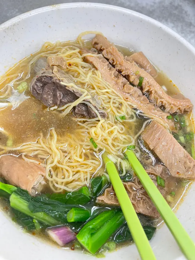 正常味道，但碗邊都有少許污糟，不過呢啲都算