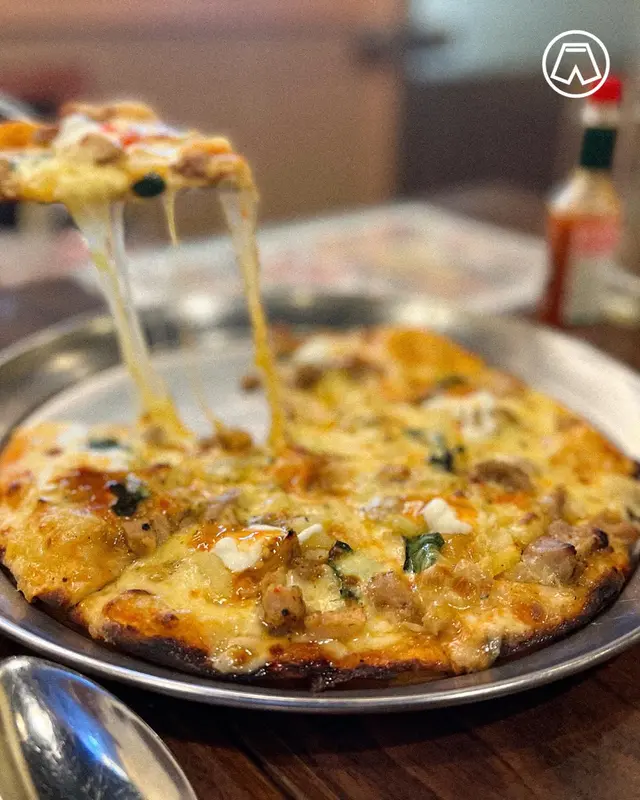 Four Seasons Pizza