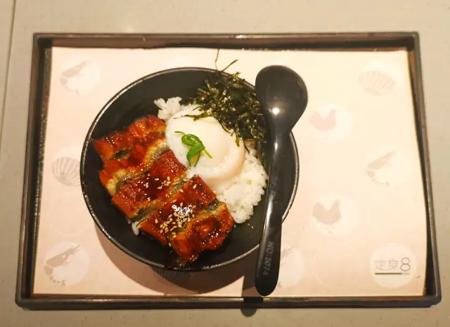 T6 迷你燒鰻魚丼