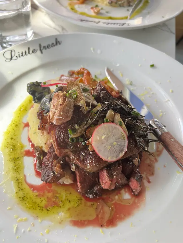 以為會原塊上自己切…d配菜唔夾