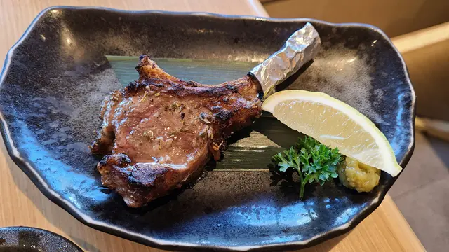 燒羊架配柚子胡椒