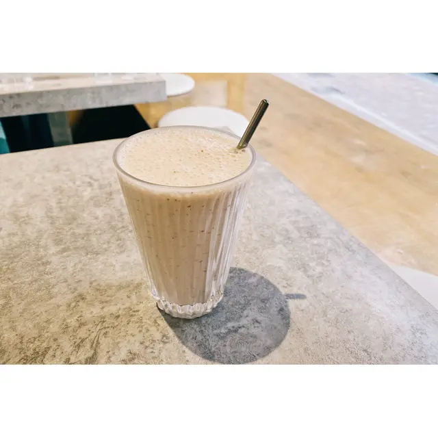 Banana Strawberry Smoothie