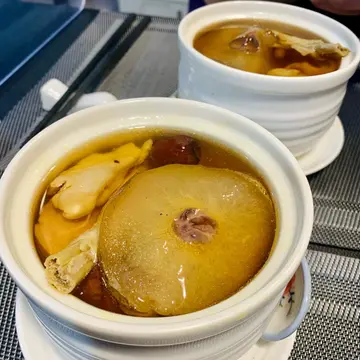 花膠燉湯