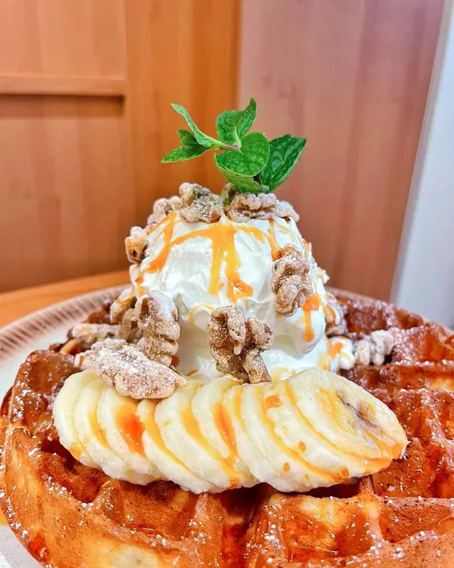 香蕉海鹽焦糖窩夫