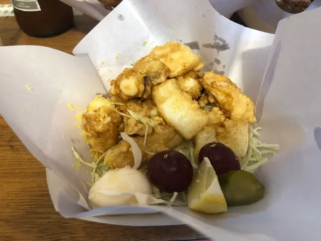 堅彈牙，唔會出面咁好厚粉，厚嘅係墨魚肉！一定再叫