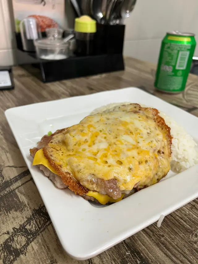 六重芝士肉餅飯