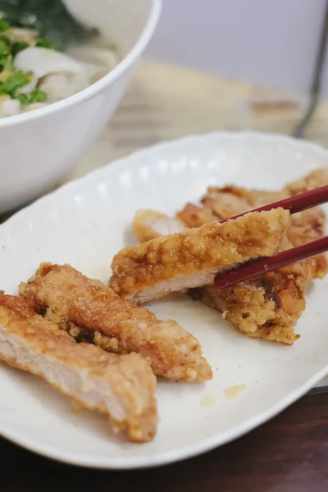 菜膽雲吞排骨麵