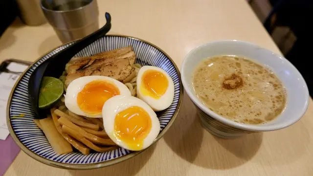 魚介豚骨沾麵