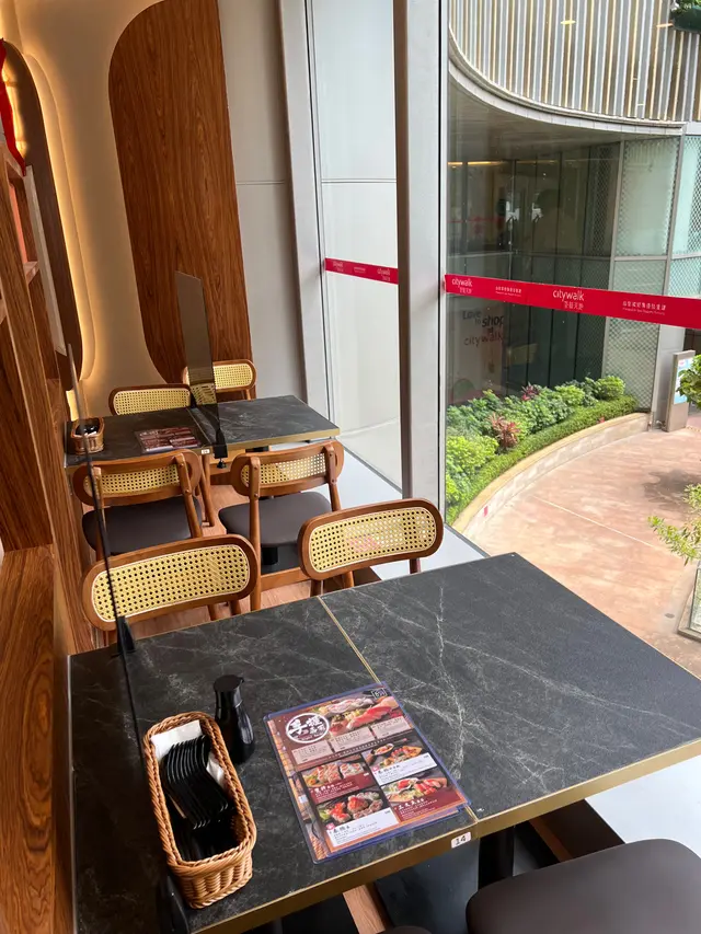 店內環境開揚舒適