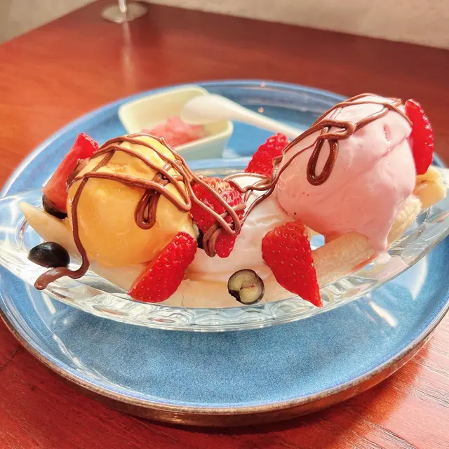 飛天遁地香蕉船 