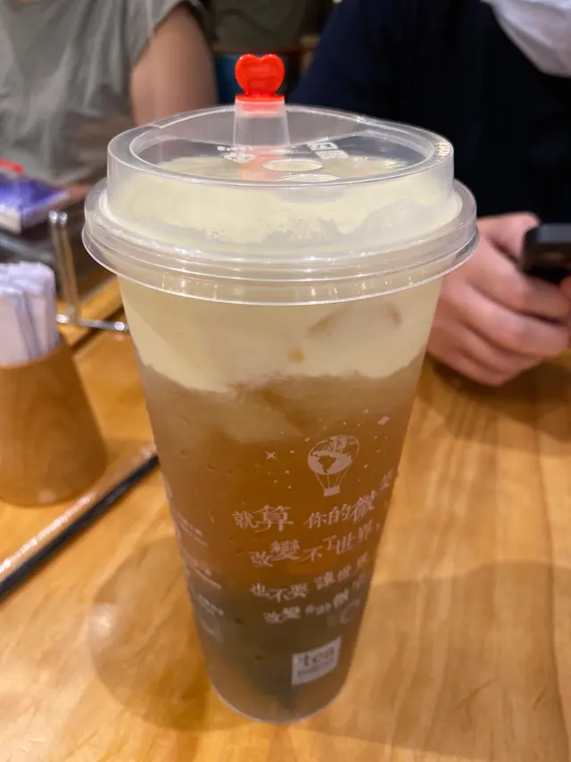 芝士奶蓋玫瑰茶