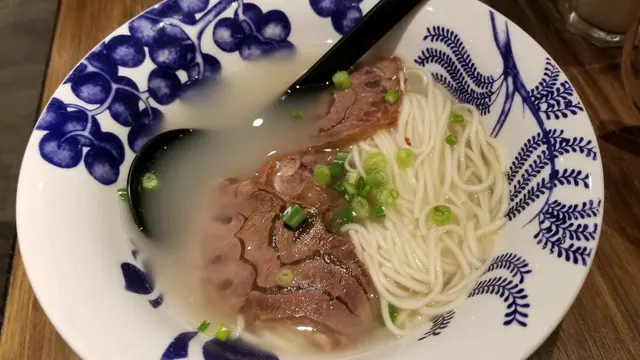 五香牛肉拉麵