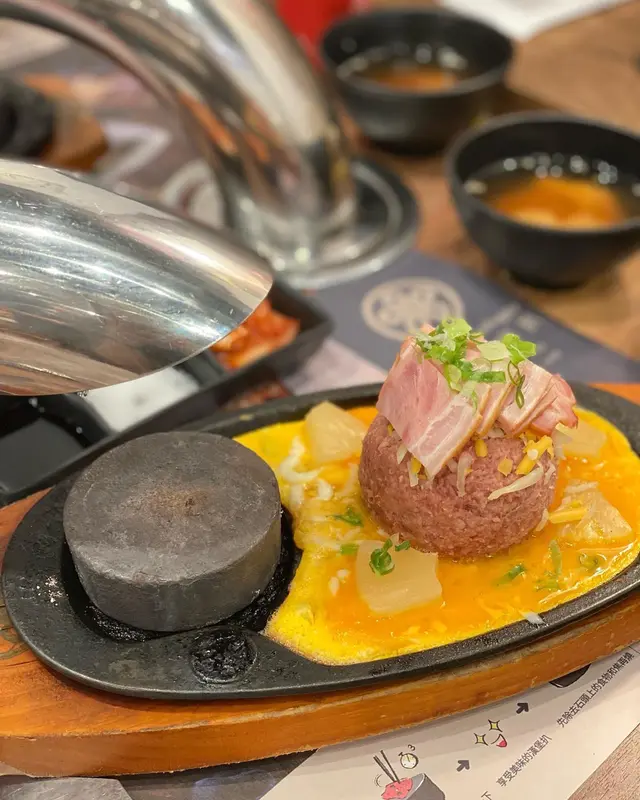 菠蘿煙肉和牛漢堡扒