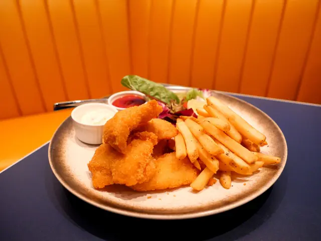 脆炸魚柳黑松露薯條