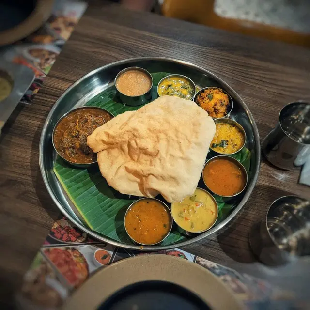 Anjappar chicken meal