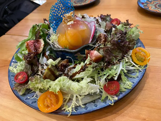 車尼茄柚子果凍無花果沙律配肉桂蜜糖黑醋汁