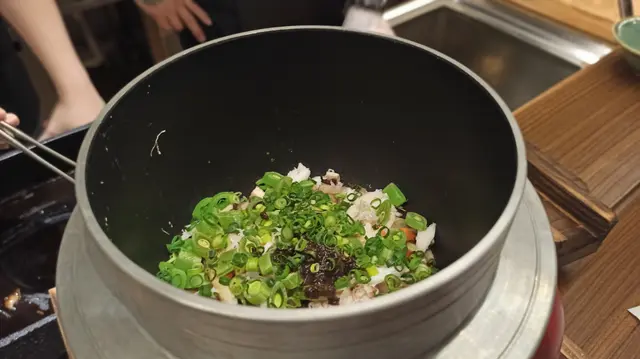 滿溢筋子釜飯