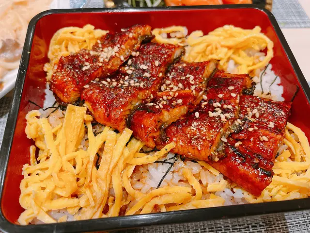 鰻魚蓋飯