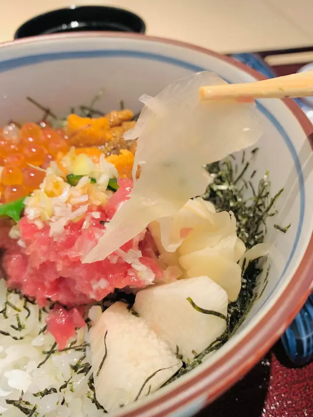 北海道三色魚生飯