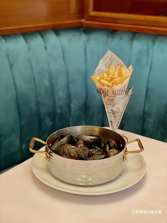 香檳忌廉汁煮青口配薯條及墨西哥辣椒蛋黃醬